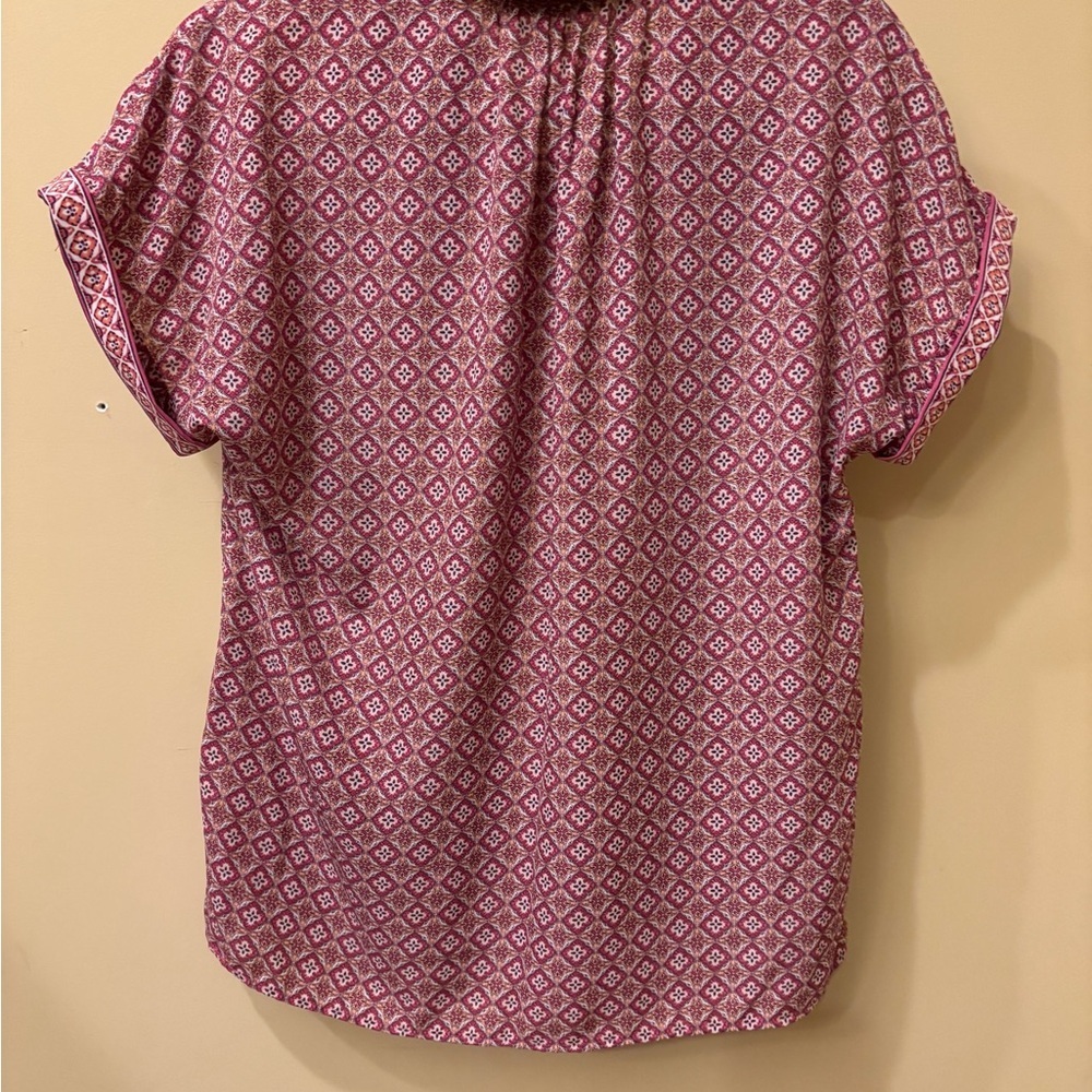 Max Studio Pink Patterned Short-Sleeve Button Down Shirt Size S - Picture 3 of 6